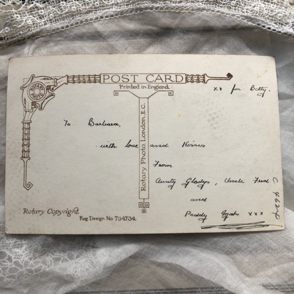 画像4: Postcard ドラムと女の子 犬のぬいぐるみ イギリス (4)