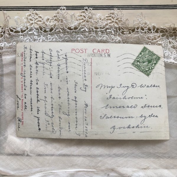 画像3: Postcard　猫にミルクを与える可愛い姉妹　哺乳瓶　1914年 (3)