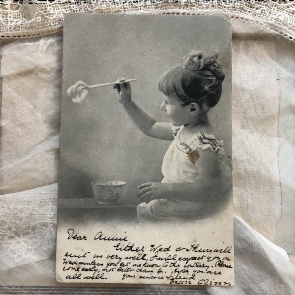 画像2: Postcard シャボン玉で遊ぶ女の子 イギリス1903年 (2)
