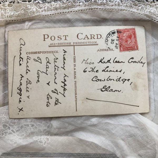 画像3: Postcard 暖炉の前の猫と女の子 イギリス1930年 (3)