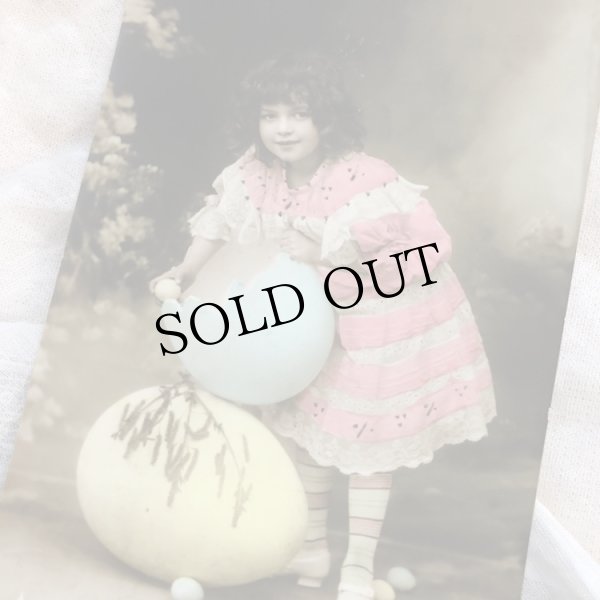 画像1: ▼SALE 500▼ Postcard　イースター　大きな卵と女の子　フランス1907年 (1)