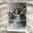 画像2: Postcard　スズランのお花と女の子　スペイン1909年 (2)