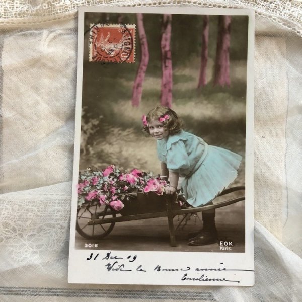 画像2: Postcard お花の一輪車と女の子 フランス1909年 (2)
