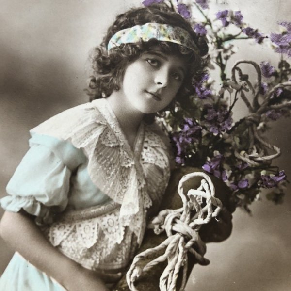 画像1: Postcard　お花と女の子　1915年 (1)