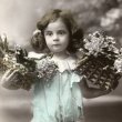 画像1: Postcard　スズランのお花と女の子　スペイン1909年 (1)