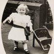 画像1: Postcard　肖像写真　小さな女の子とおもちゃの一輪車　イギリス (1)