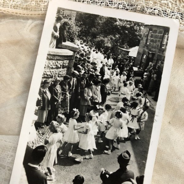 画像2: Postcard The Furry Dance  Helston Cornwall  イギリス (2)