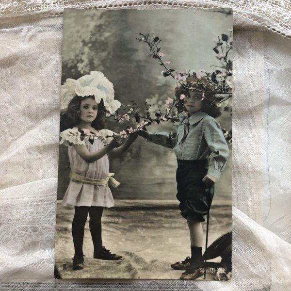 画像2: Postcard お花と子どもたち 未使用 (2)