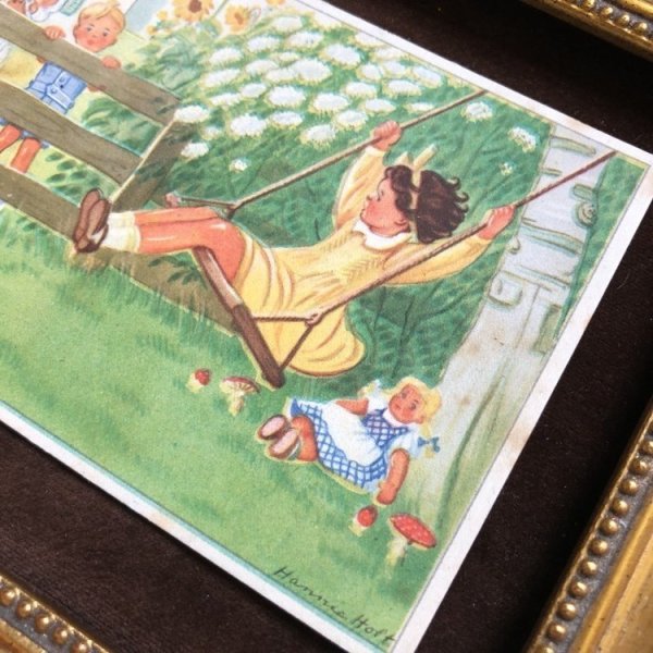 画像1: Postcard　　ブランコに乗る女の子　お人形とキノコ　1944年 (1)
