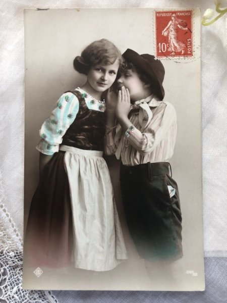画像2: Postcard　内緒話　フランス　1915年 (2)