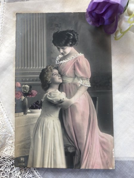 画像2: Postcard　甘える女の子　Grete Reinwald　オランダ1912年　写真 (2)