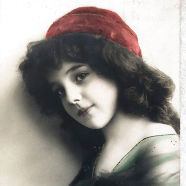 画像1: Postcard　帽子の女の子　Grete Reinwald　スイス1910年　写真 (1)