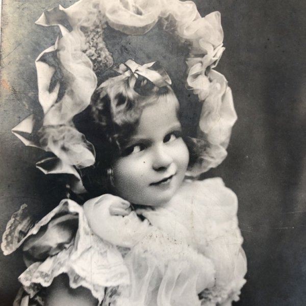画像1: Postcard 　ボンネット帽子の女の子　イギリス1906年 (1)