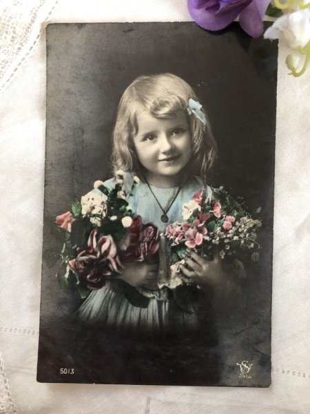 画像2: Postcard  お花と女の子 フランス (2)