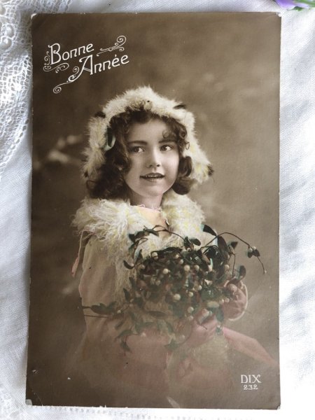 画像2: Postcard  ヤドリギと女の子 フランス1919年 (2)