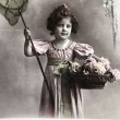 画像1: Postcard 　蝶々と女の子　フランス1912年　写真 (1)
