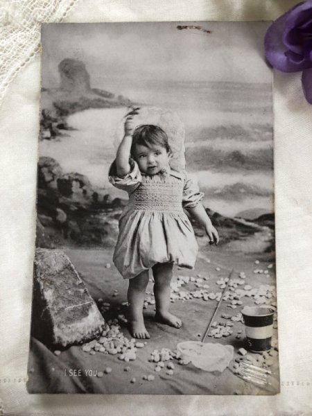 画像2: Postcard  海岸で遊ぶ女の子 イギリス  (2)