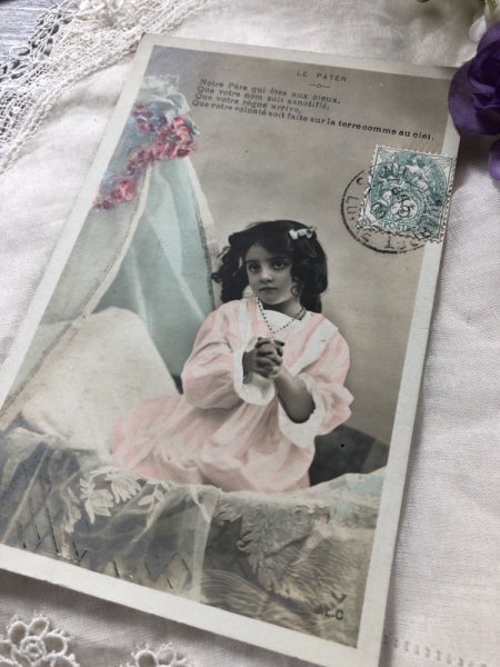 画像3: Postcard  ベッドでお祈りをする女の子 フランス1908年 (3)