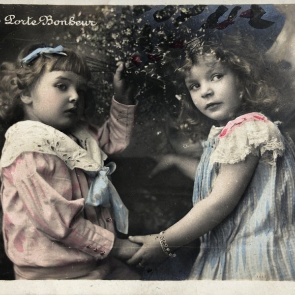 画像1: Postcard 　ヤドリギを持つ子どもたち　フランス1905年 (1)