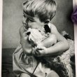 画像1: Postcard 　犬のぬいぐるみを抱く男の子　 (1)
