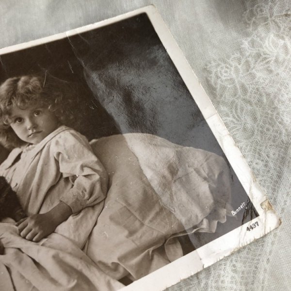 縦に大きな折れあり