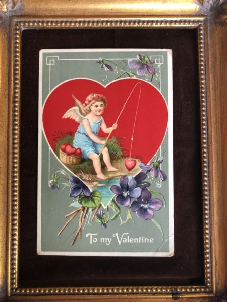 右下角に折れあり