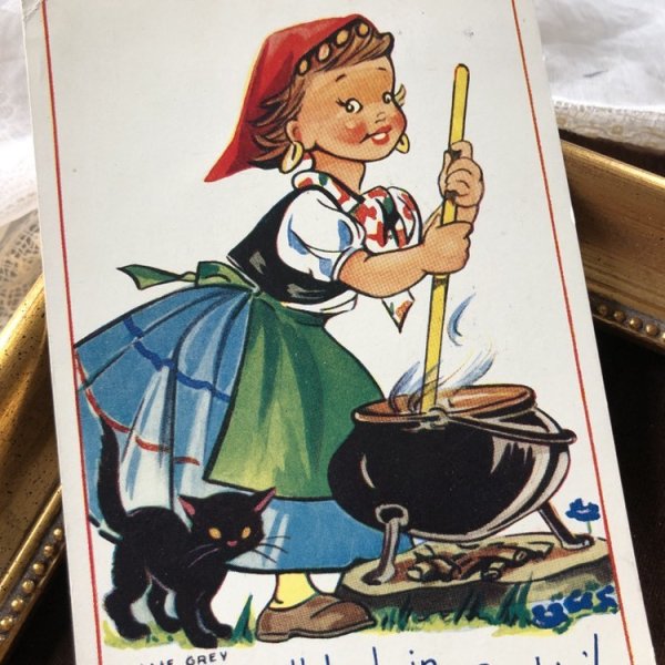 画像1: Postcard 　お料理をしている魔女の女の子と黒猫　イギリス (1)