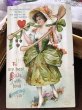 画像2: Postcard　バレンタイン　ウィッシュボーンを持つ女性　Ellen Clapsaddle (2)