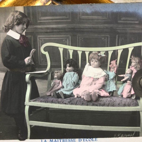 画像1: Postcard 　お人形さんと女の子　学校　フランス1909年 (1)