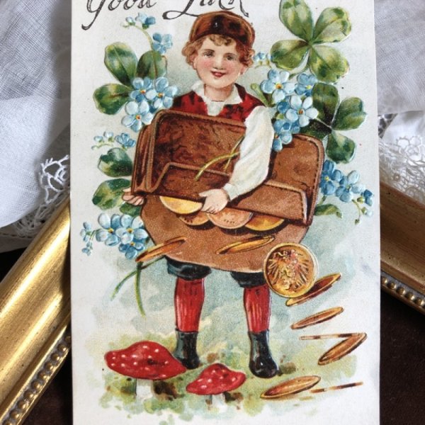 画像1: Postcard　鞄から大きな金貨をばらまく男の子　キノコ　四葉クローバー　（未使用） (1)