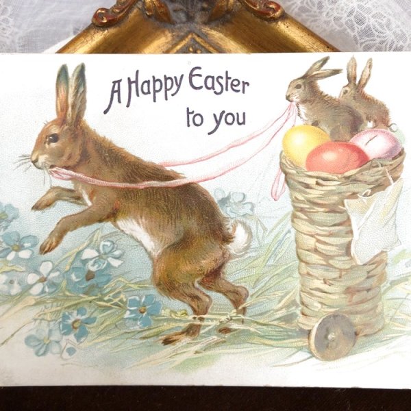 画像1: Postcard 　イースター　卵を運ぶウサギさんの親子　 (1)