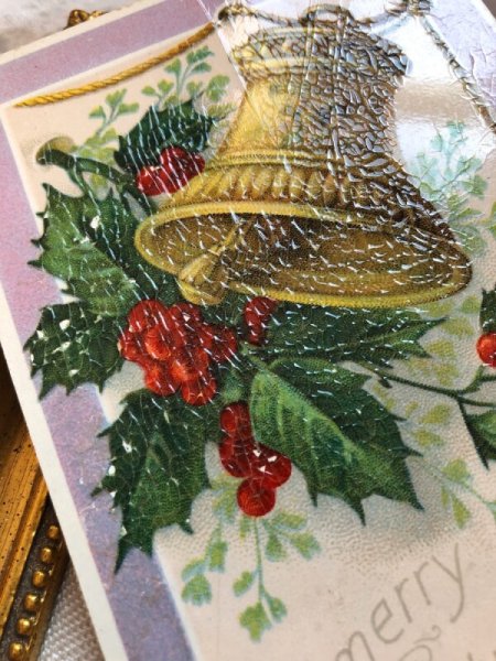 表面のセロハンの割れあり