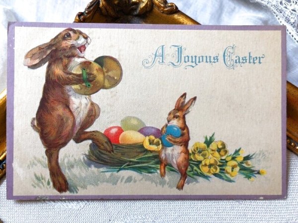 画像1: Postcard 　イースター　シンバルンを叩くウサギさんと卵を持つウサギさん (1)