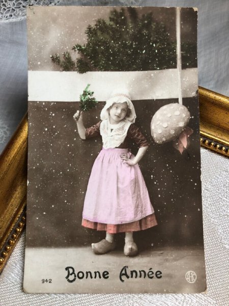 画像1: Postcard　キノコとオランダ服の女の子　写真　フランス1913年 (1)