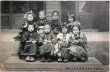 画像1: 古絵葉書　長崎活水　女学校付属聖愛幼稚園　玩具を手に微笑む子どもたち 1911年消印 (1)