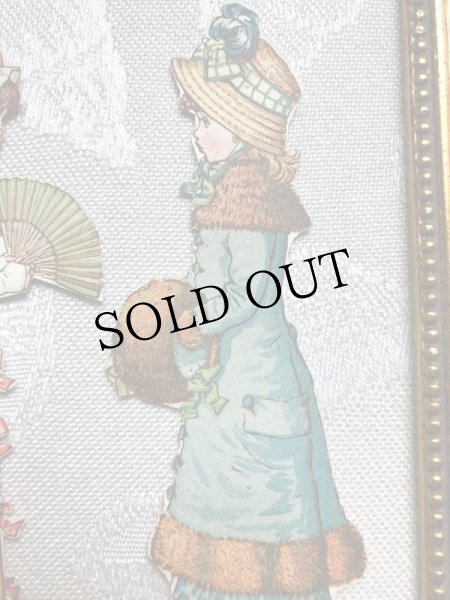 画像4: ダイカット絵 ファンとマフを持った女の子 Kate Greenaway ? (2枚セット) (4)