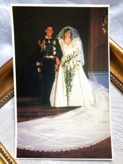 チャールズ皇太子 ダイアナ妃、ロイヤルウェディング記念切手