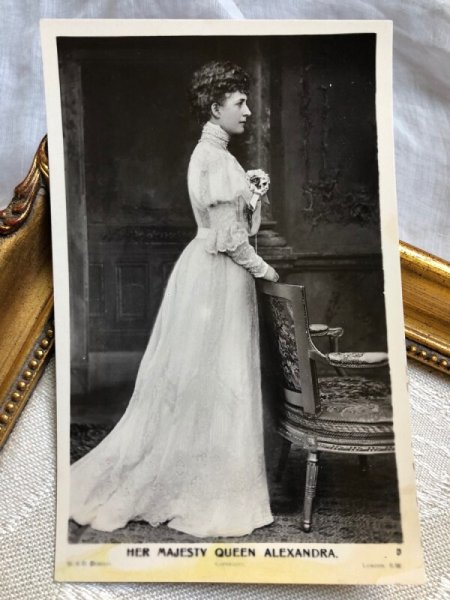 画像1: Postcard　イギリス王室　アレキサンドラ王妃　（未使用） (1)