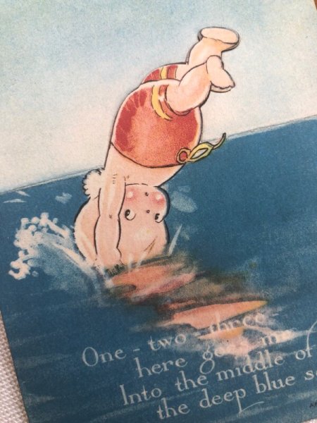 画像2: Postcard  海に飛び込むキューピーちゃん 天使 立体カード Rose O'Neil (未使用) (2)