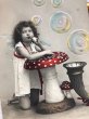 画像2: Postcard　キノコのテーブルとホーン　シャボン玉で遊ぶ天使　写真　1906年 (2)