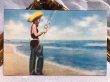 画像1: Postcard　アメリカ　釣りをする女性　ピンナップガール　（未使用） (1)