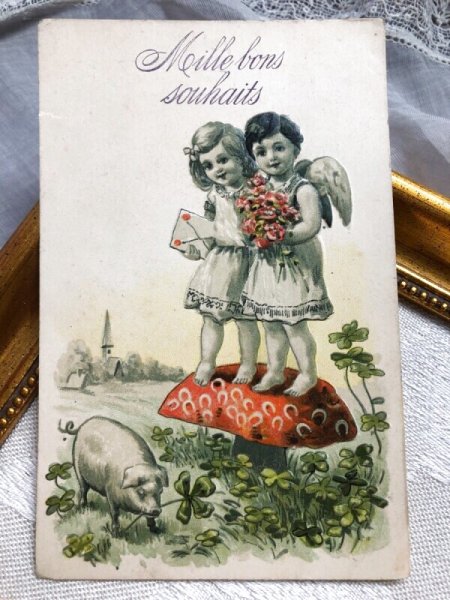 画像1: Postcard　キノコの上の天使たち　子豚　四つ葉クローバー　フランス (1)