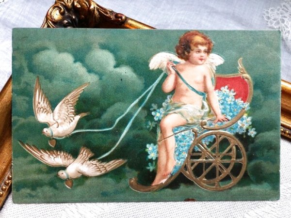画像2: Postcard   アンティークポストカード 鳩車で忘れな草のお花を運ぶ天使  Ellen Clapsaddle フランス1908年 (2)