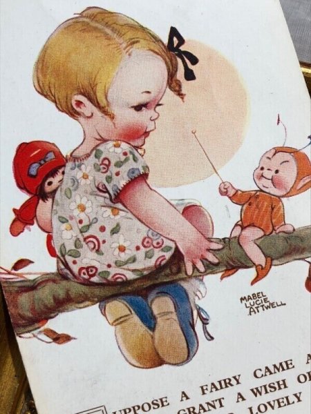 画像3: Postcard 　アンティークポストカード　木の枝に座る女の子と妖精ブーブー　Mable Lucie Attwell　イギリス1930年  (3)