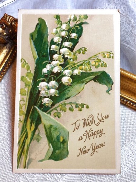 左上角の折れあり。