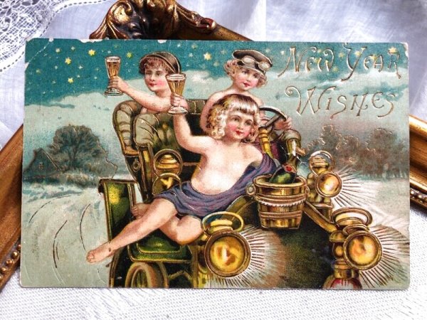 画像2: Postcard   アンティークポストカード 新年祝い New Year 自動車で祝杯を挙げる3人の天使 1910年 (2)