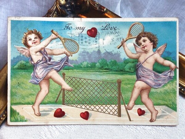 画像2: Postcard   アンティークポストカード バレンタイン ハートでテニスをする天使 F.Brundage ? (2)