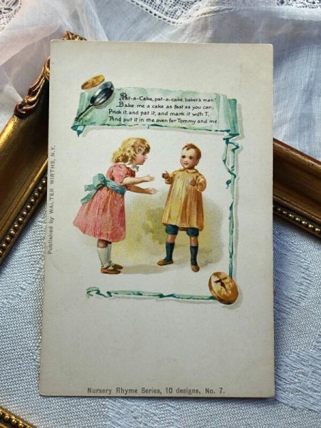 画像2: Postcard アンティークポストカード 童話 童謡 マザーグース ケーキをこねて/ Pat a cake Harriet Bennett  ? (未使用) (2)