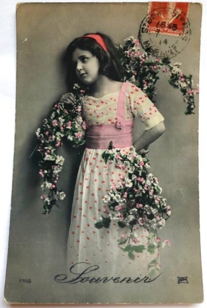 画像1: Postcard　アンティークポストカード　お花と女の子　フランス1914年 (1)