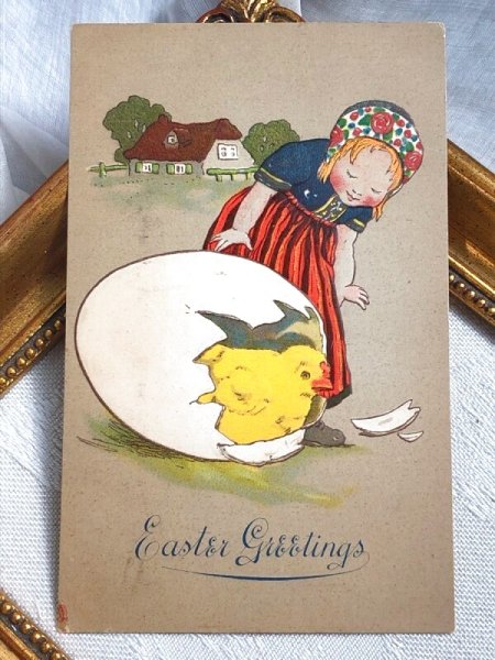 画像2: Postcard  アンティークポストカード イースター 卵から生まれたヒヨコと女の子 ひよこ アメリカ1909年 (2)